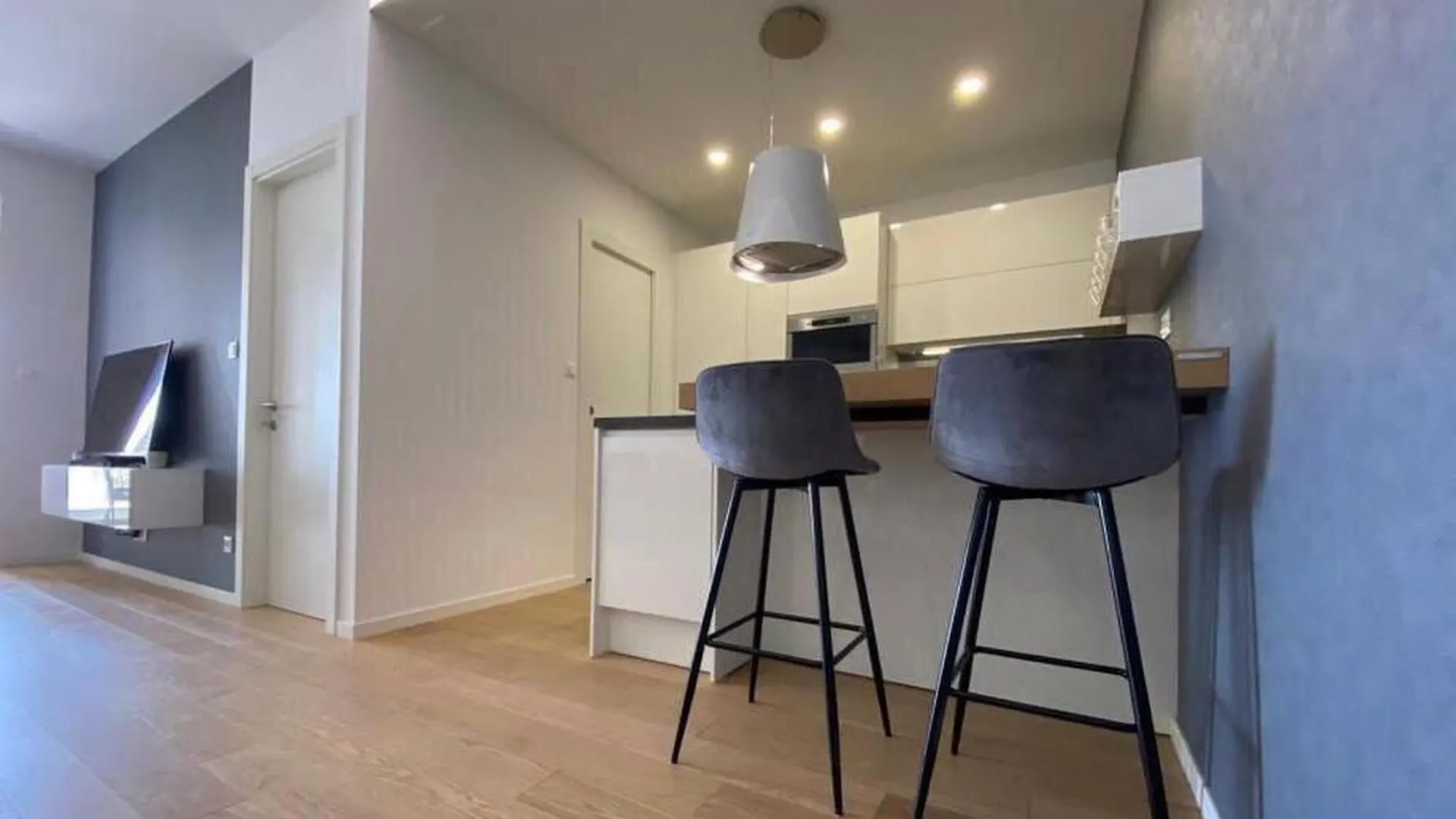 Apartment Blue Oasis Split